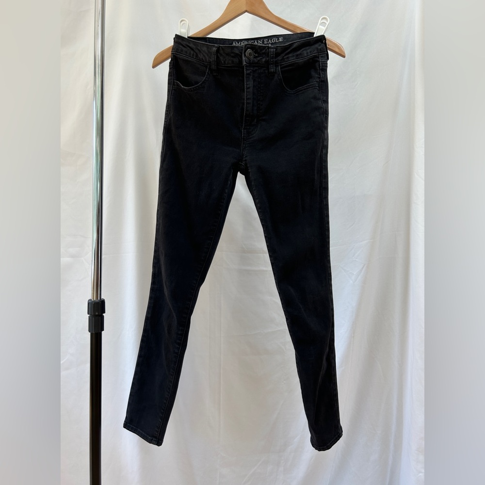 American Eagle High Rise stretch jeggings.